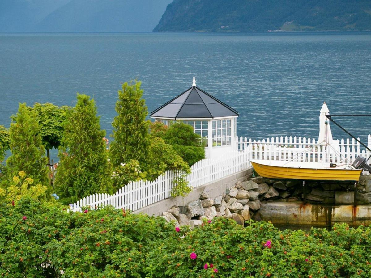 Two-Bedroom Holiday Home In Leikanger Leikanger  Eksteriør billede